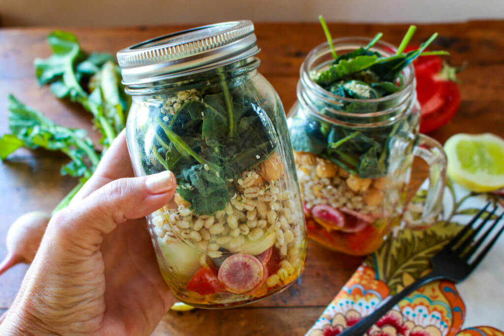Mason Jar Salad Recipe - Vegan! - My Elephant Kitchen