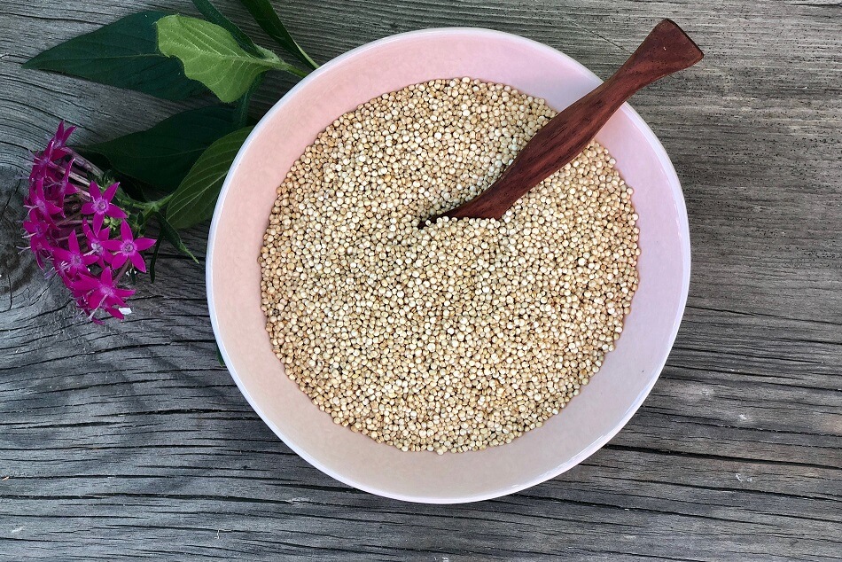 Quinoa kookgids: Quinoa gezondheidsvoordelen + veganistische Quinoa-recepten