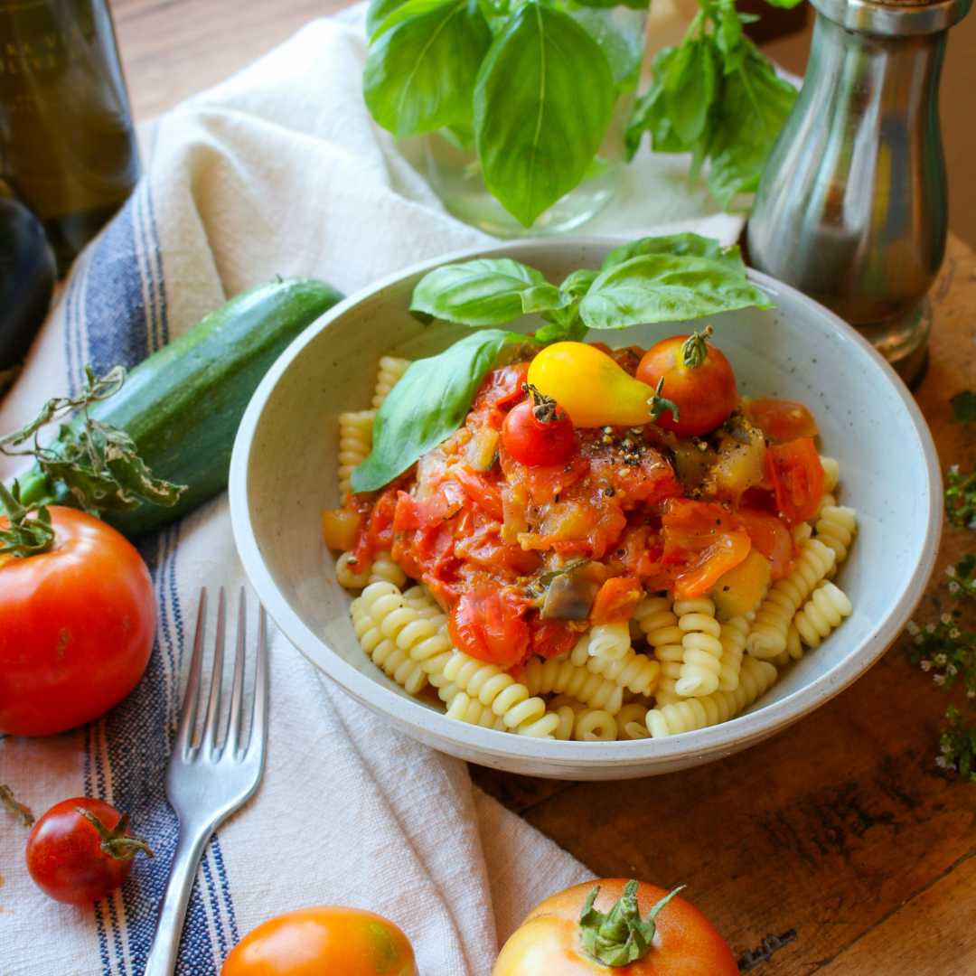 Heirloom Tomatoes Pasta Sauce – Sharon Palmer, The Plant Powered Dietitian